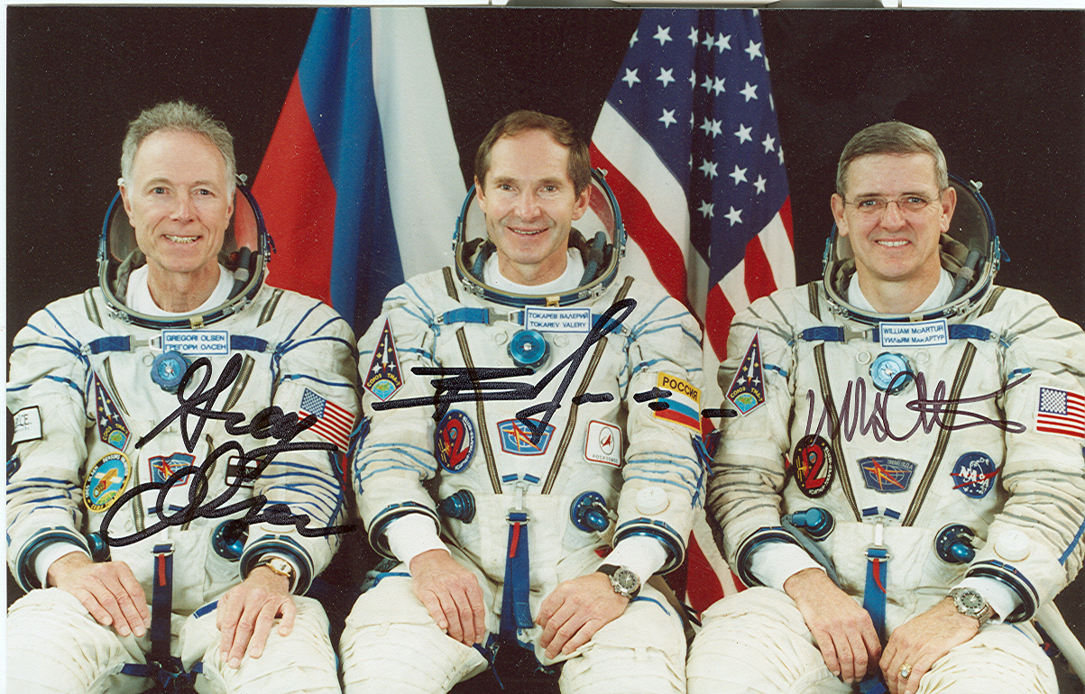 # cspc099c Soyuz TMA-7 crew signed photo
